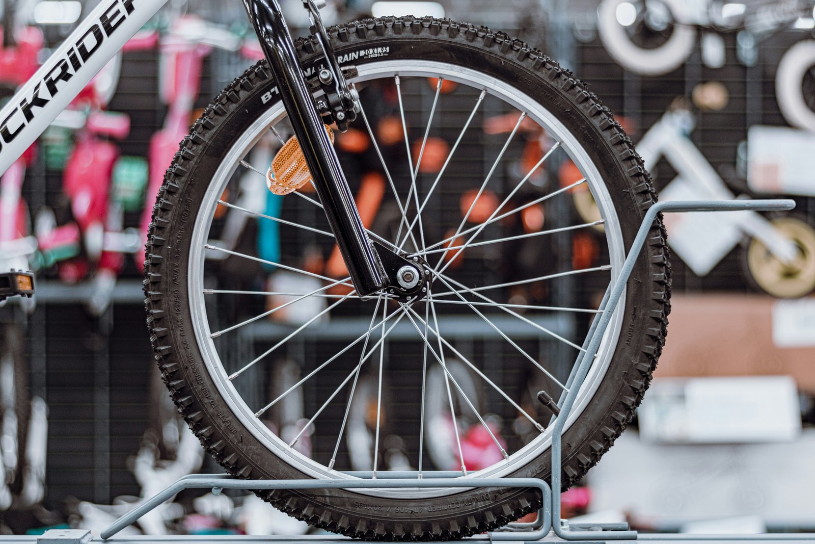 Bremsbeläge an einer Fahrradbremse